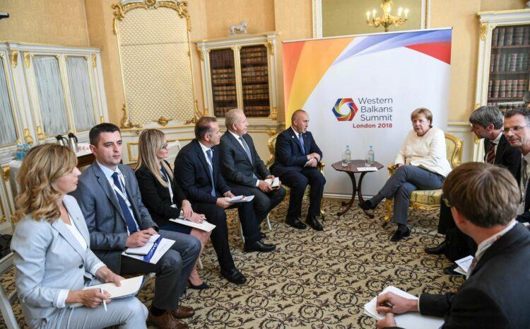 Haradinaj dhe Pacolli zhvillojnë takim bilateral me Kancelaren Angela Merkel