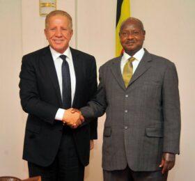 Zëvendëskryeministri Pacolli takon Presidentin e Ugandës