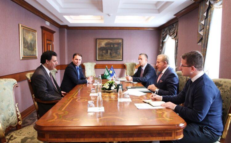 Takime me shefat e zyrave diplomatike të akredituar në Prishtinë