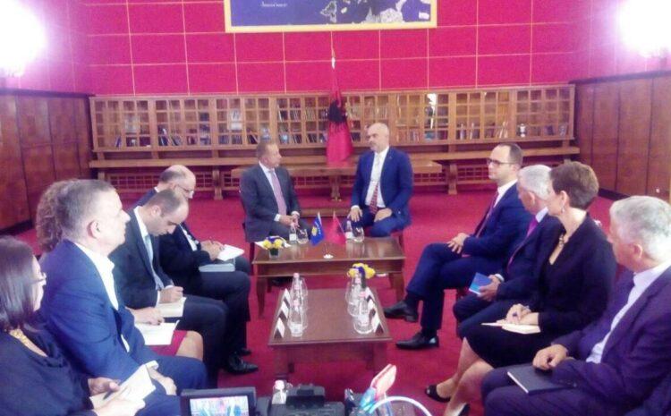 Vizitën e parë zyrtare si ministër i jashtëm e realizova në Republikën e Shqipërisë