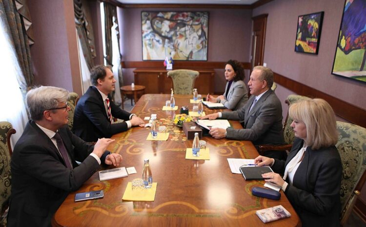 Në takim pune me Shefin e ri të Zyrës së Sllovakisë në Prishtinë, Rastislav Kostilnik