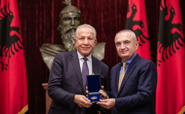  Me dekret të presidentit shqiptar pranova dekoratën e artë me urdhërin “Nënë Tereza”