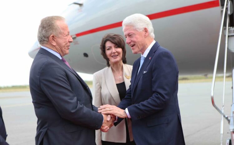 Në 20 vjetorin e çlirimit të Kosovës, duke i uruar mirëseardhje në familjen e tij, presidentit Clinton