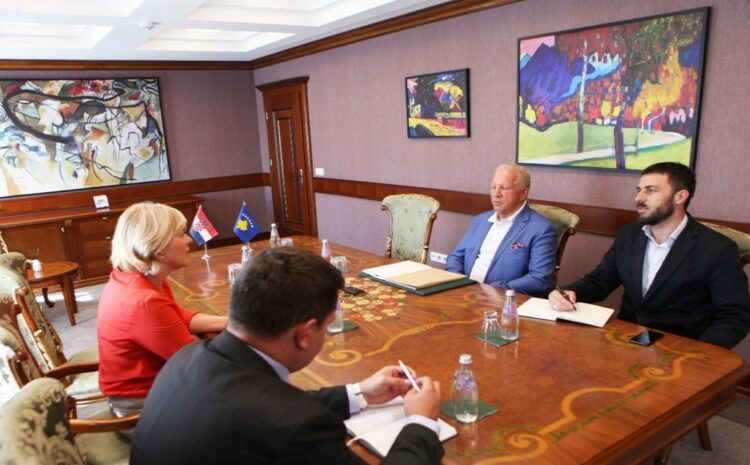 Takim lamtumirës me ambasadoren e Kroacisë, Marija Kapitanoviç