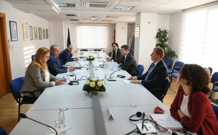 Takim me përfaqësuesin Special të BE-së për Dialogun Kosovë-Serbi, Miroslav Lajcak