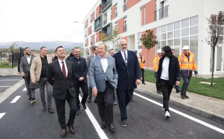 Rindërtimi i vendëbanimeve të shkatërruara nga tërmeti në Thumanë