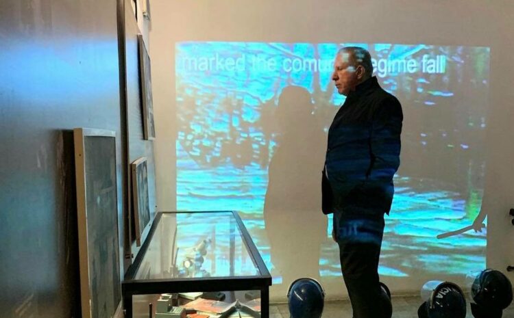 Vizitova bunkerin e periudhës enveriste për të reflektuar për vuajtjet dhe sakrificat e njerëzve që kanë mund të mendojnë ndryshe