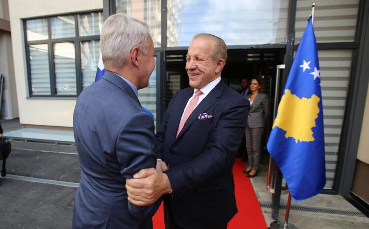 Në Pristhinë, nikoqir i Ministrit të Jashtëm të Finlandës, Pekka Haavisto