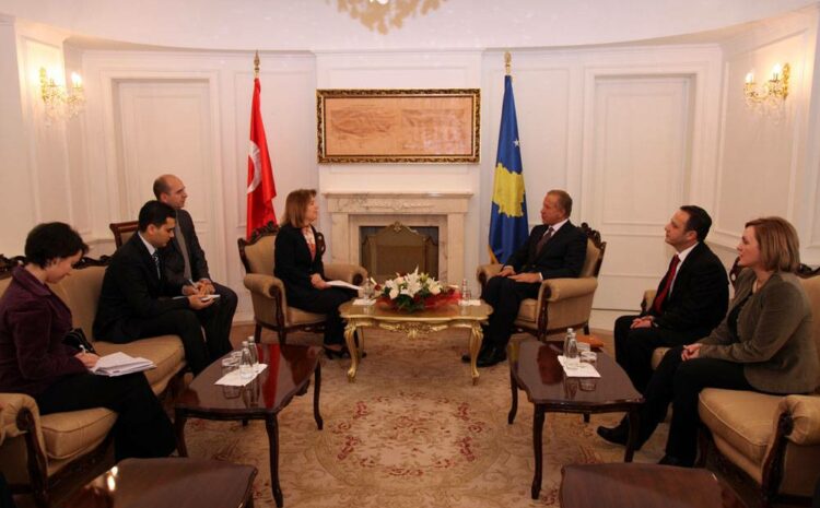 Presidenti Behgjet Pacolli priti ambasadoren e Turqisë, Songul Ozan