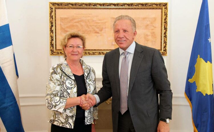 Presidenti Pacolli priti ambasadoren e Finlandës, zonjën Tara Laitiainen